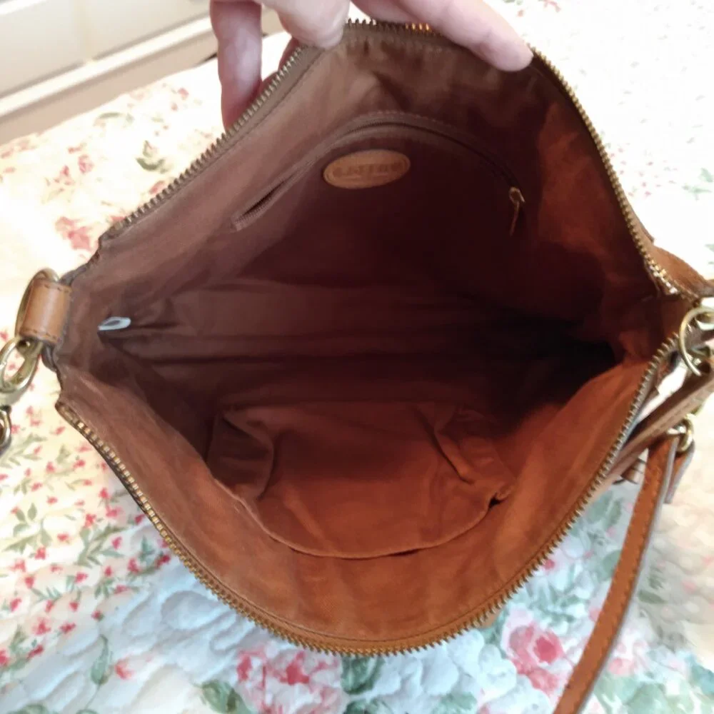 Vintage, genuine leather, fossil bag, in excellent condition 12x8x2 - Picture 9 of 16